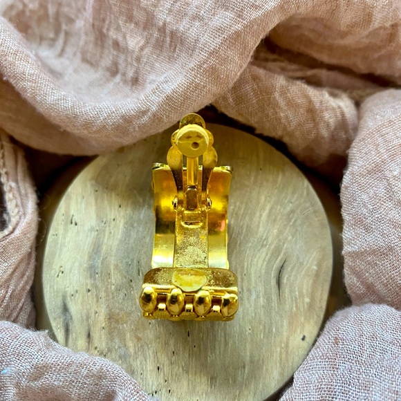 Lapor Vintage Gold Earrings. - Picture 4 of 5